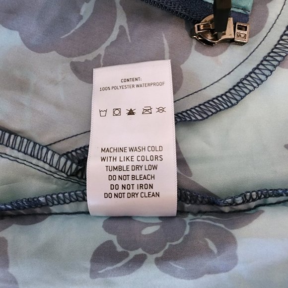 Sunrise Kingdom Hawaiian Windbreaker - Picture 6 of 6